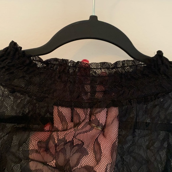 Like New - Gorgeous soft lace black blouse - Picture 2 of 6